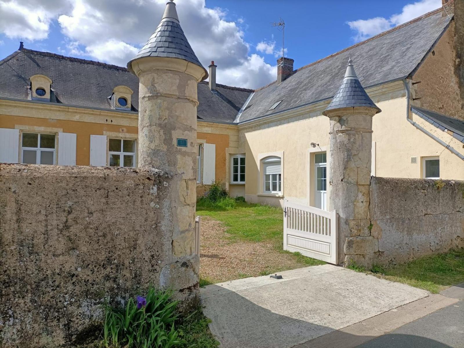 Domaine De L'Etangsort Hotel Courdemanche  Exterior foto